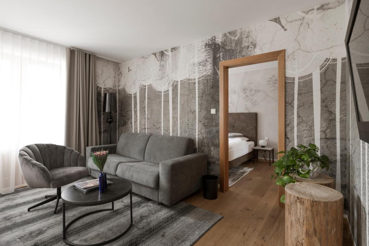 Mair Appartements In Schenna Bagian luar foto